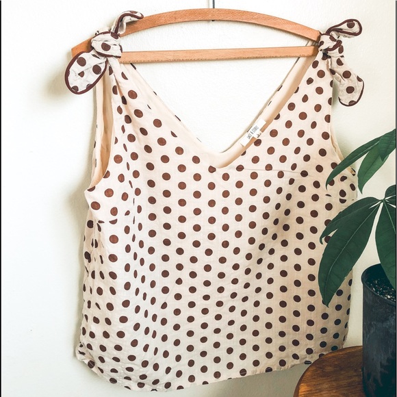 Tops - Cream top with brown dots